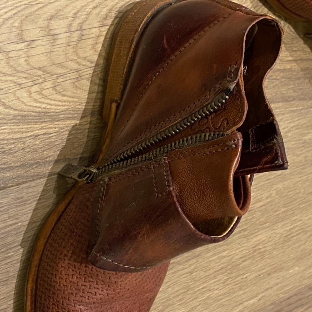 AS 98 booties - Picture 3 of 5